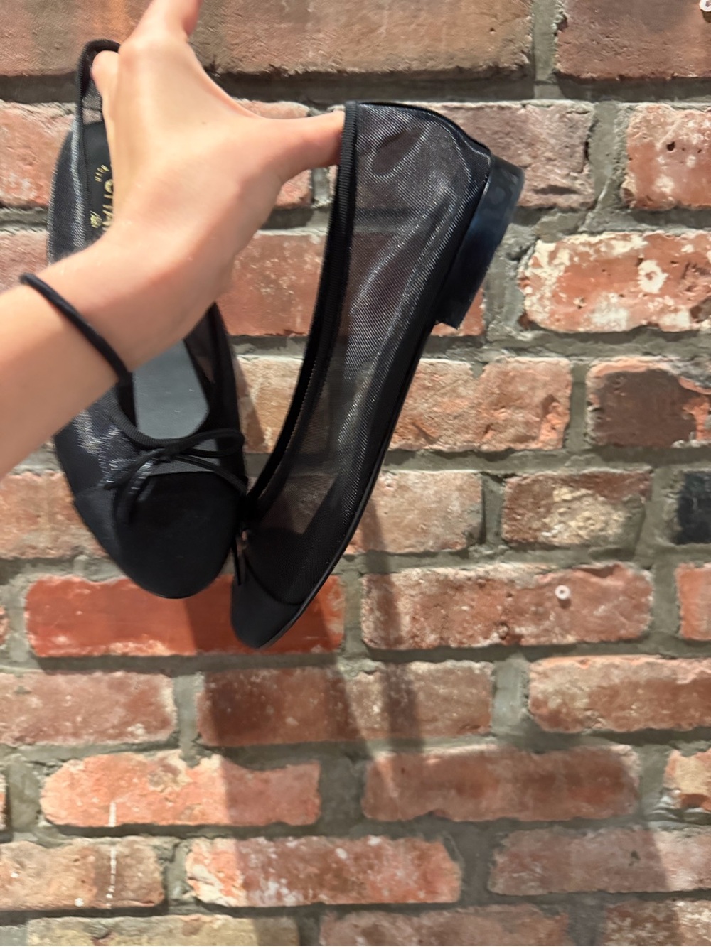 CHANEL Black Mesh Ballerina Flats with Bow and CC Logo - Picture 3 of 4